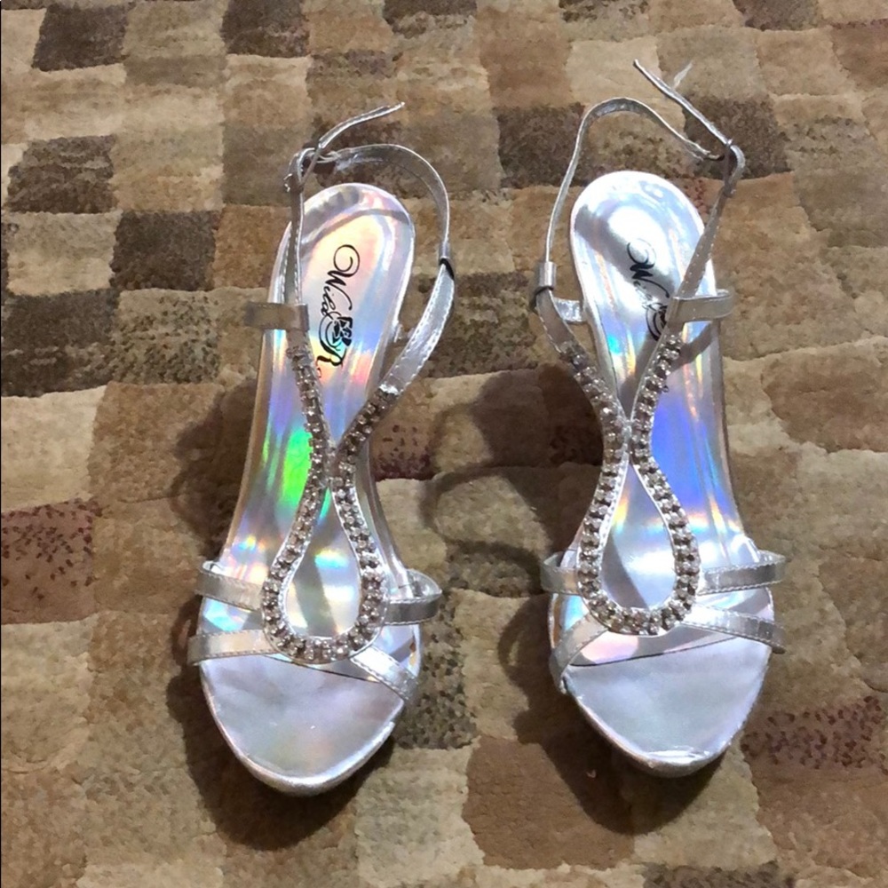 Formal heels